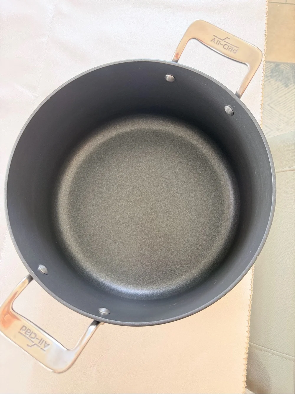 All clad Essentials Nonstick Cookware, Stockpot with Multi-purpose Insert 7qt